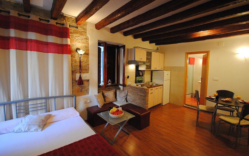 Guesthouse Ancient Stone Rovinj Zimmer foto