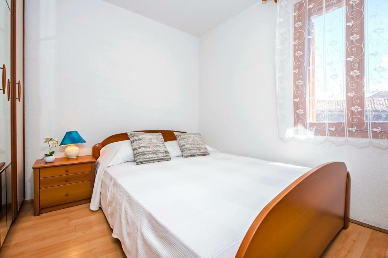 Guesthouse Ancient Stone Rovinj Exterior foto